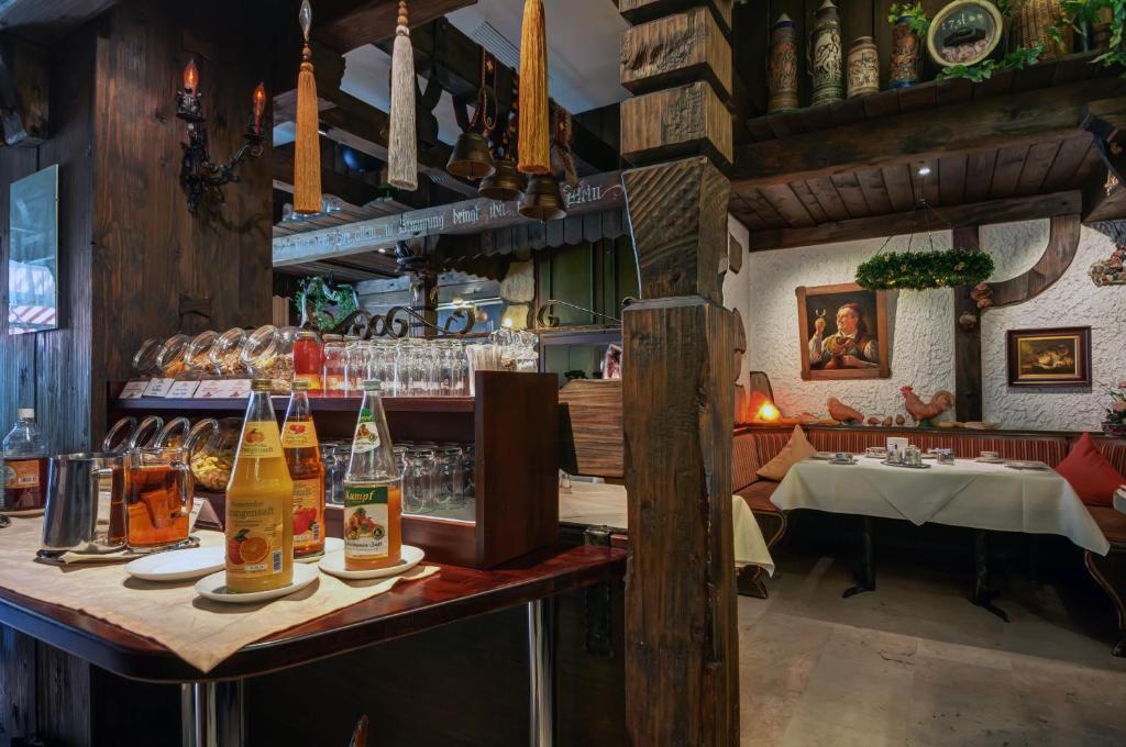 Hotel Zum Weissen Roessel Walldorf  Exteriér fotografie